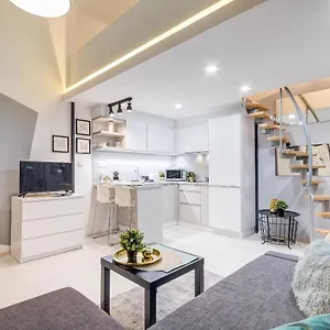 Stylish Westend Apartment